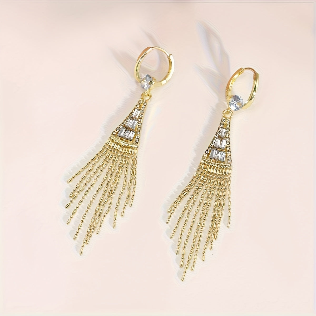Linea- Eleganti orecchini pendenti con nappe scintillanti, design pavé con zirconi brillanti