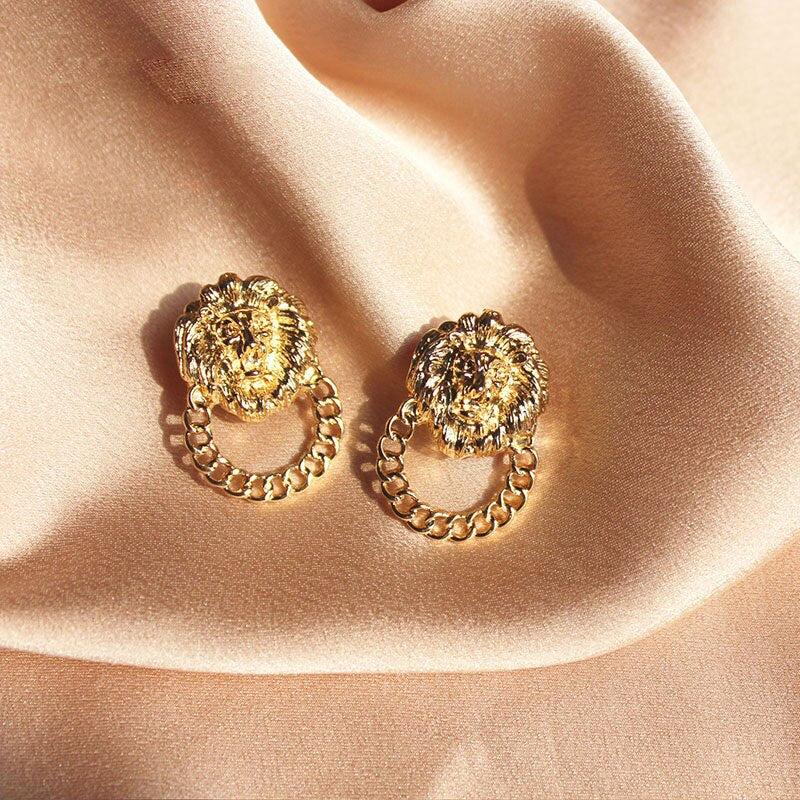 Gold Lioness Vintage Chain Stud Earring