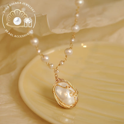 Collana Lunga in Perle Barocche – Elegante e versatile, perfetta per feste o regali. Raffinata semplicità per tutte le occasioni.