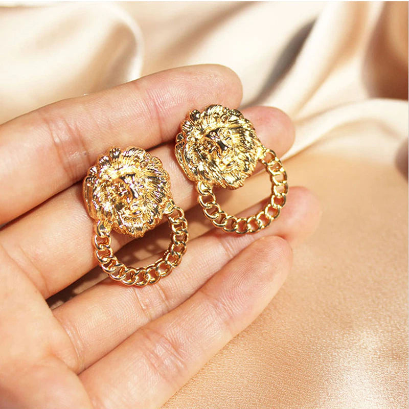 Gold Lioness Vintage Chain Stud Earring
