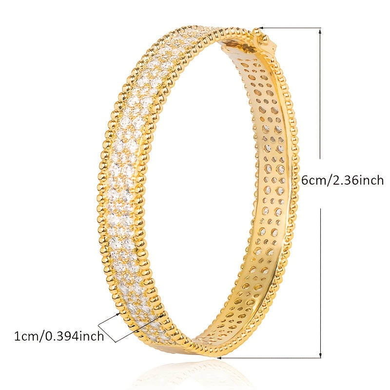 Un bracciale di lusso con brillanti in zirconia a stella piena in argento 925 per le signore