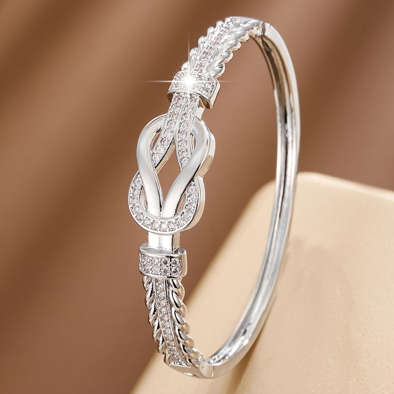 Donna+ Classic- Bracciale elegante in zircone cubica dorata per donne