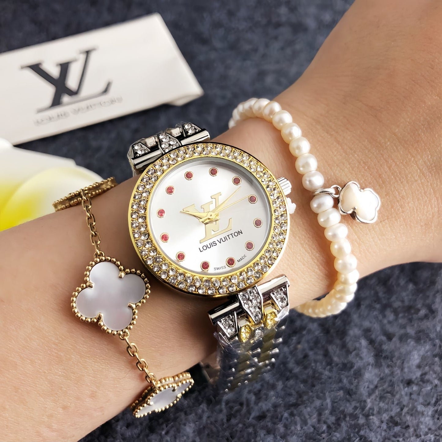 Luxury Silver Pink Crystal Watch